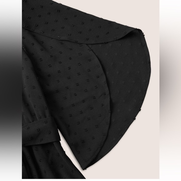 BloomChic Plus Size 2XL Plain Textured Petal Sleeve Ties Blouse  us18-20 - Picture 4 of 7